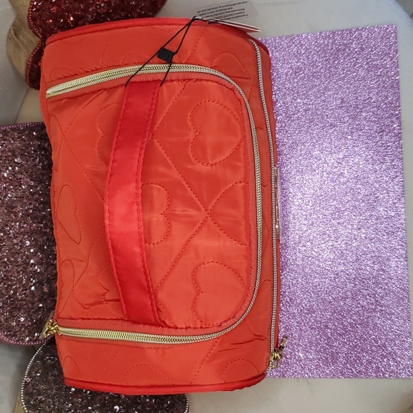 🎉HP🎉Juicy Couture ❤️NWT❤️ Red Travel Cosmetic Bag! ❤️❤️❤️ - Picture 12 of 17